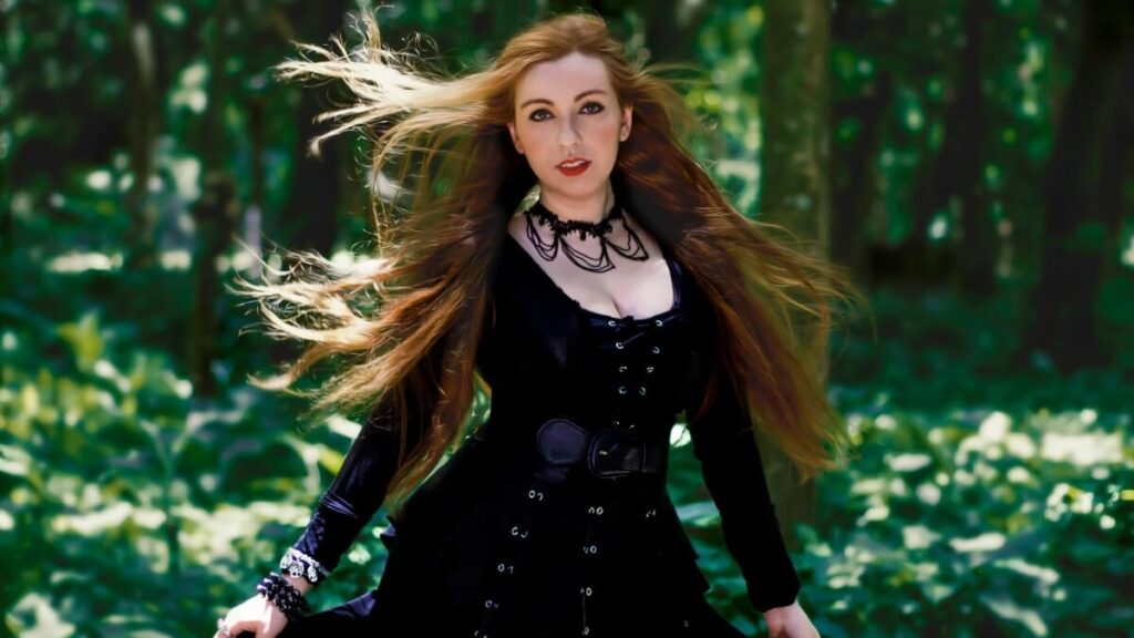 Interview with Aline Happ of Lyria