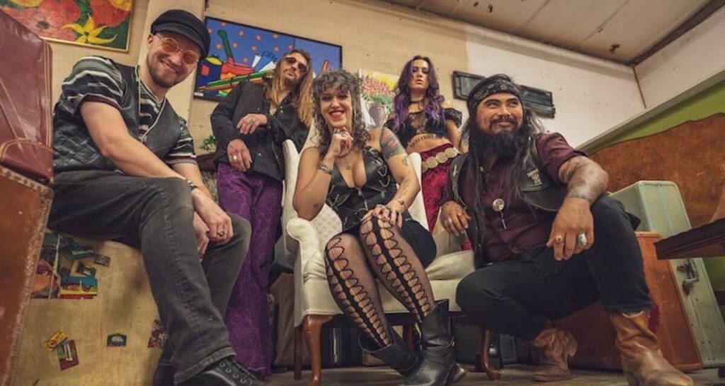 Interview: Major Leigh and Jenny Mac (Moonlust)
