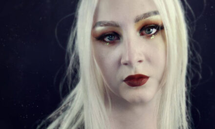 A Conversation with The Effigy’s Effy Gold