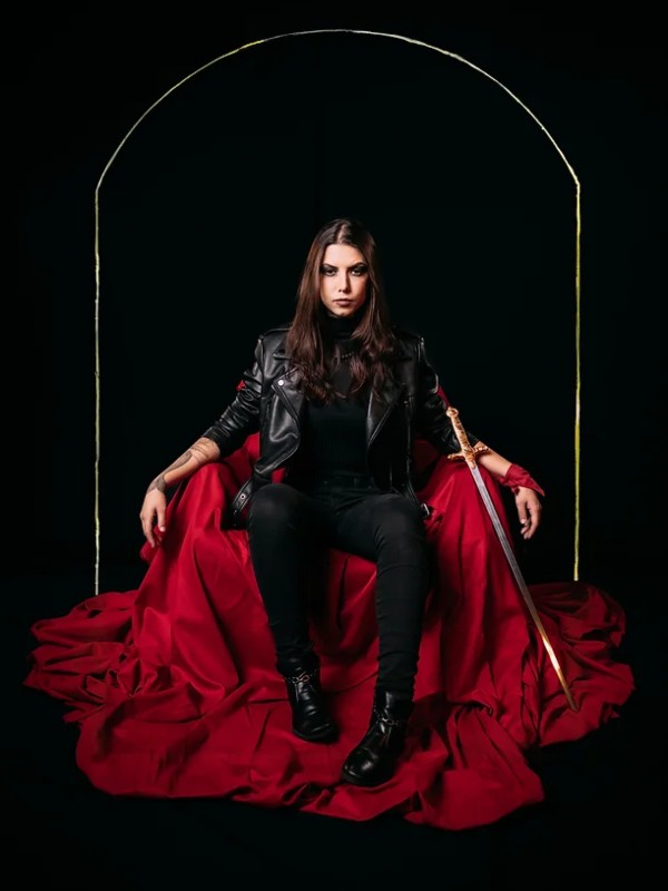 Tainá Bergamaschi (Crypta) FA23POLL