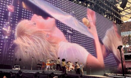 REPORT: Paramore’s 20 years of music in 45 minutes