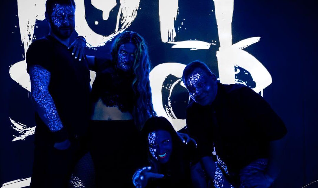 Interview with Linda & Mandy (Full Stop)