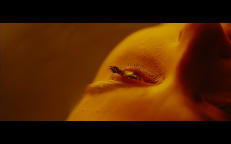 Eivør - "HUGSI BERT UM TEG/STILL JUST YOU"