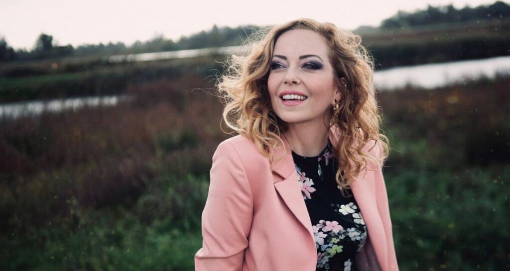 Video: Interview with Anneke van Giersbergen