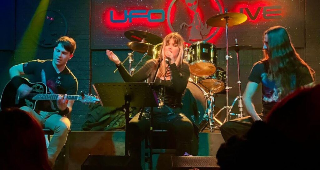 Grace Darkling: Goddess of Unplugged Sessions
