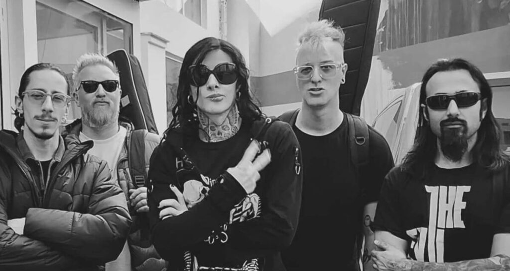 MEETING THE GOTHIC AND MYSTERIOUS BAND VLAD IN TEARS