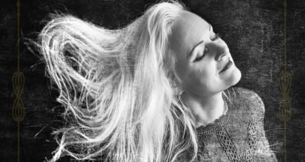 Liv Kristine – “Amor Vincit Omnia” (Album Review)