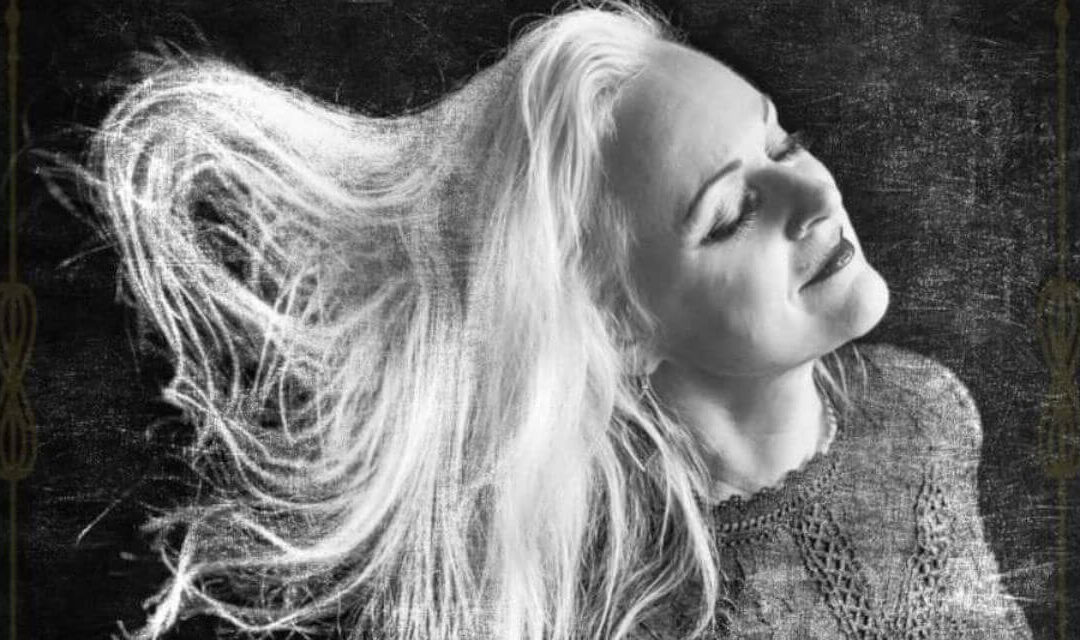 Liv Kristine – “Amor Vincit Omnia” (Album Review)