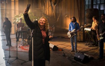 Anneke van Giersbergen Premieres “Red Sky”: A Full-Band Homage to the 80s and 90s Sound