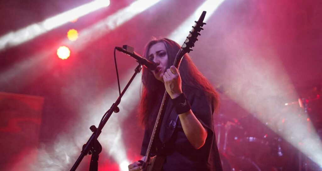 PHOTO REPORT: Aephanemer cross the Alps to enchant Milan