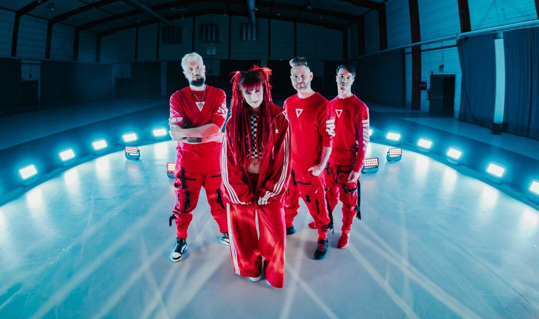 April Art Returns with New Single “Panic Stations”