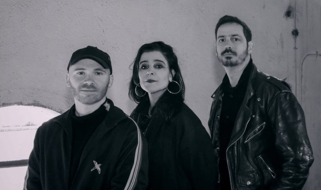 Interview with Lovataraxx: “We didn’t really decide consciously to mix Darkwave, minimal synth and Post-Punk in our music. It came by accident.”