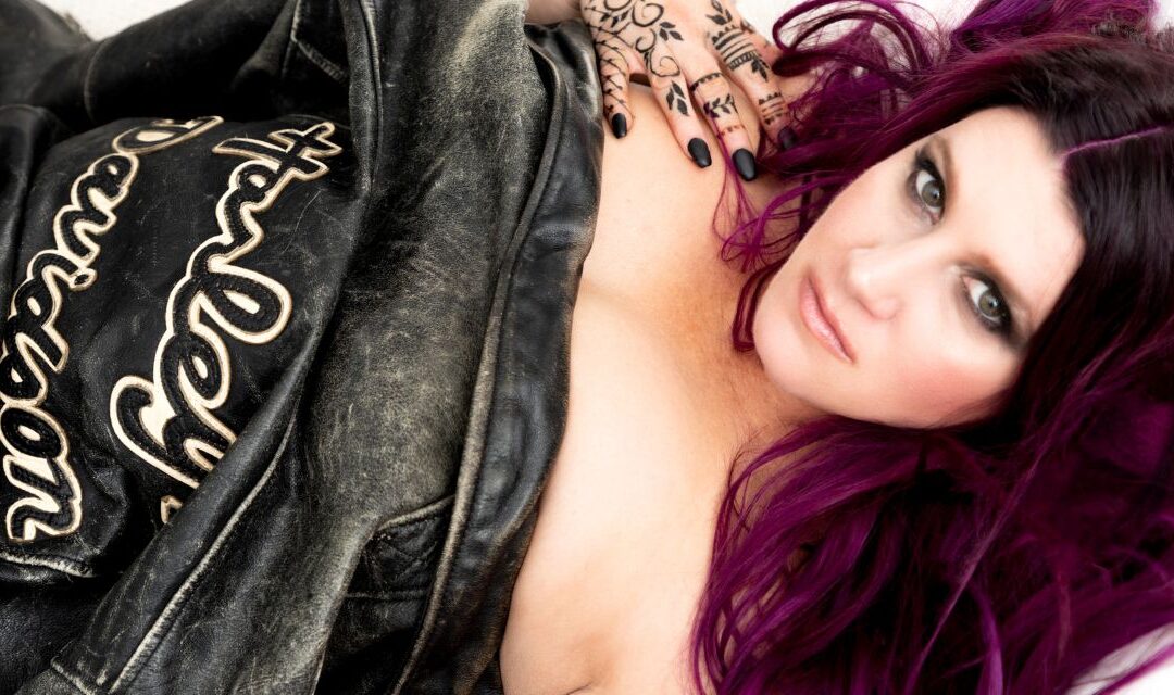 Jasmine Cain Releases Powerful Music Video for “Hurt”