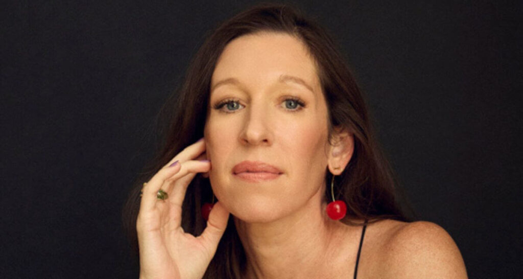 She’s In Charge: Interview with Bestselling Author Lauren Kate