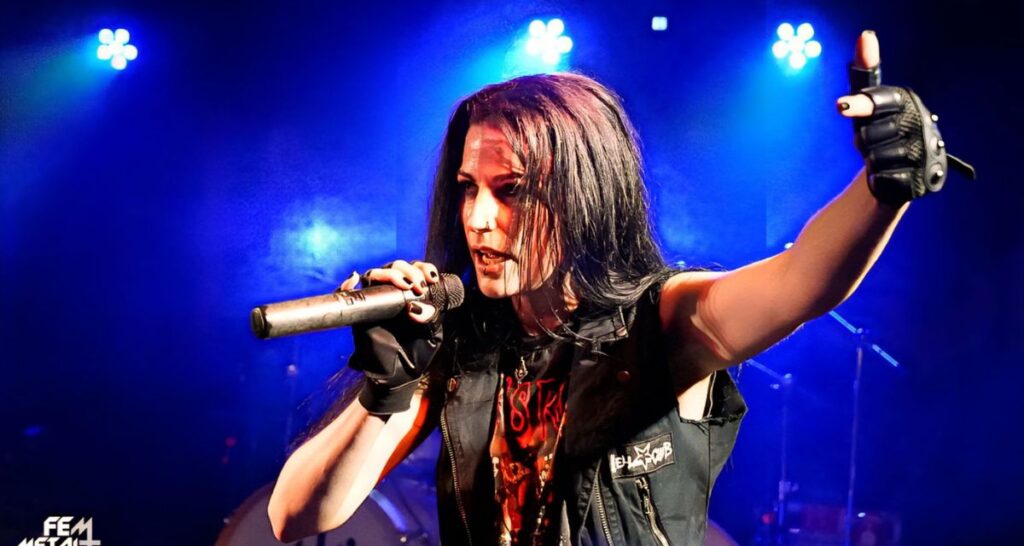PHOTO REPORT: Hell in the Club turn the Damage Inc. into flames