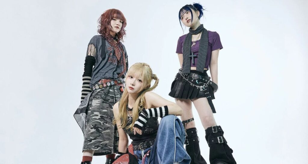 TRiDENT Releases New Single Candle And Announces International CD Edition Of BLUE DAWN