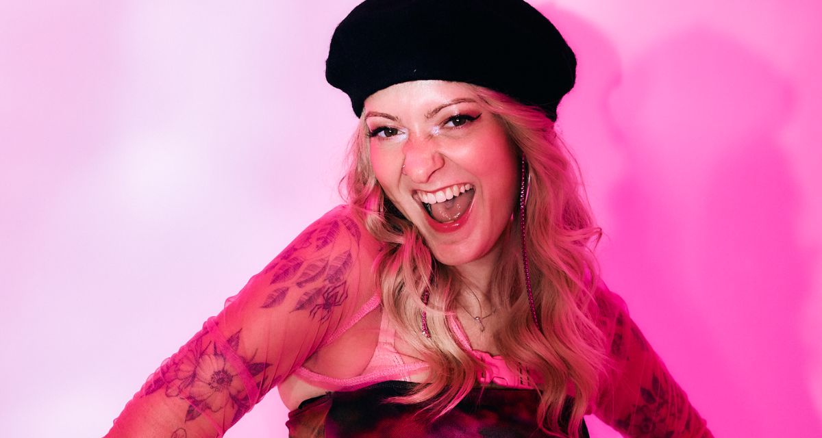 SCENE QUEEN Releases New Single METALICIOUS And METALICIOUS EP