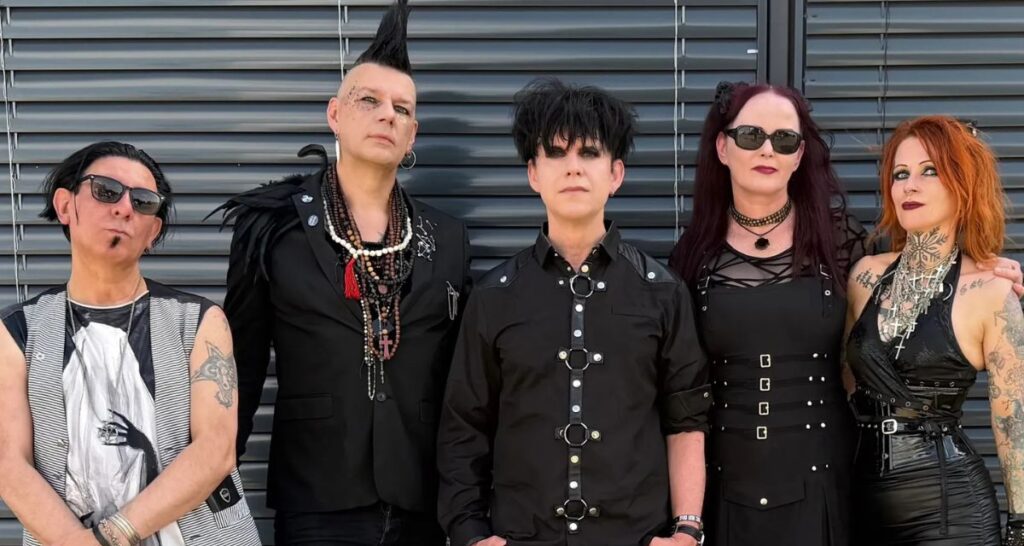 Clan of Xymox Return with New Single ‘Broken Heart – Fire’