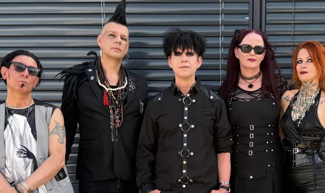 Clan of Xymox Return with New Single ‘Broken Heart – Fire’